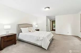 24705 SE Mirrormont Way, Issaquah, WA 98027 - Photo 19