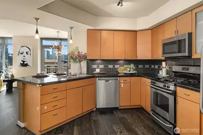 819 Virginia Street #2704, Seattle, WA 98101 - Photo 9