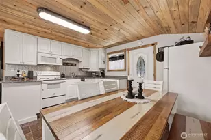 1249 Summit Lake Shore Rd NW, Olympia, WA 98502 - Photo 9