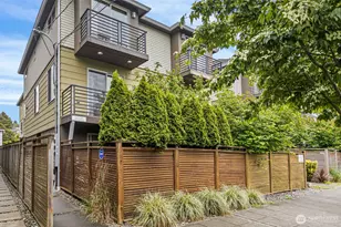 3028 61st Ave SW, Seattle, WA 98116 - Photo 3