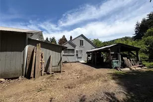 3781 W Skokomish Valley Rd, Shelton, WA 98584 - Photo 9
