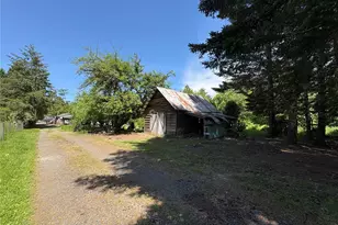 3781 W Skokomish Valley Rd, Shelton, WA 98584 - Photo 11