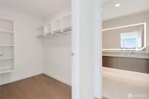 188 Bellevue Way NE, Bellevue, WA 98004 - Photo 21