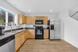 19610 100th St E, Bonney Lake, WA 98391 - Photo 7