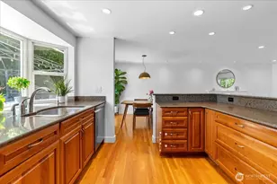 9023 NE 132nd Pl, Kirkland, WA 98034 - Photo 23