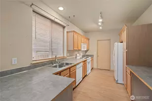 2815 58th Ave E, Fife, WA 98424 - Photo 9