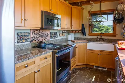 193 Hodgson Road, Lopez Island, WA 98261 - Photo 11