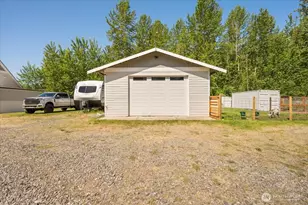 26709 Entwhistle Rd E, Buckley, WA 98321 - Photo 33