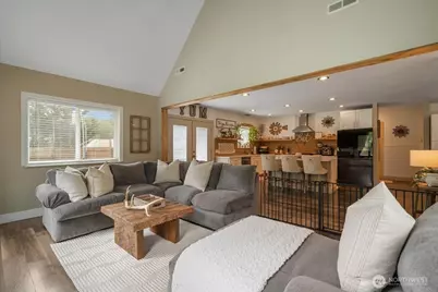 26709 Entwhistle Road E, Buckley, WA 98321 - Photo 13