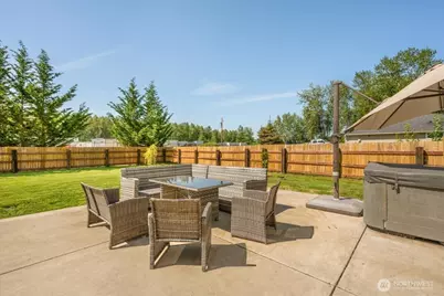 26709 Entwhistle Road E, Buckley, WA 98321 - Photo 31