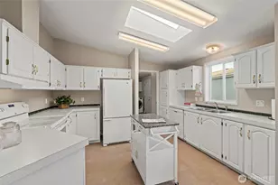 23825 15th Ave SE, Bothell, WA 98021 - Photo 11