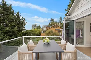 2525 12th Ave W, Seattle, WA 98119 - Photo 11