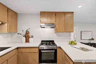 2525 12th Ave W, Seattle, WA 98119 - Photo 33