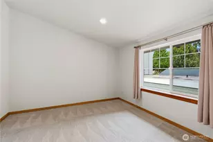 10520 Whitman Ave N, Seattle, WA 98133 - Photo 17
