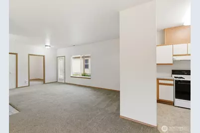 323 N Laventure Road #C, Mount Vernon, WA 98273 - Photo 11