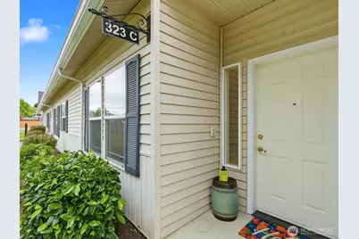 323 N Laventure Road #C, Mount Vernon, WA 98273 - Photo 3