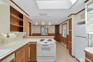 631 Giltner Ln, Edmonds, WA 98020 - Photo 13