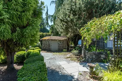 631 Giltner Lane, Edmonds, WA 98020 - Photo 33