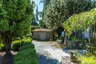 631 Giltner Ln, Edmonds, WA 98020 - Photo 33