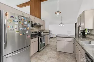 209 Curtis Dr, Longview, WA 98632 - Photo 17
