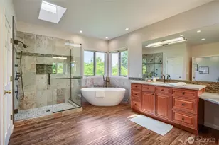 15810 SE 45th Pl, Bellevue, WA 98006 - Photo 17