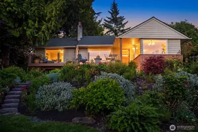 9326 California Avenue SW, Seattle, WA 98136 - Photo 3