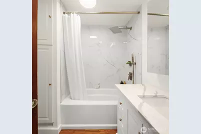 9326 California Avenue SW, Seattle, WA 98136 - Photo 23