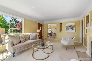912 N 90th St, Seattle, WA 98103 - Photo 3
