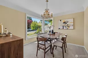 912 N 90th St, Seattle, WA 98103 - Photo 11
