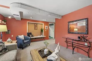 912 N 90th St, Seattle, WA 98103 - Photo 19