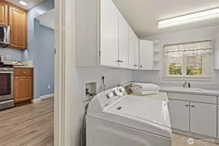 912 N 90th St, Seattle, WA 98103 - Photo 23