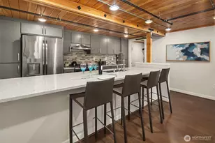 3298 NE 65th St, Seattle, WA 98115 - Photo 9