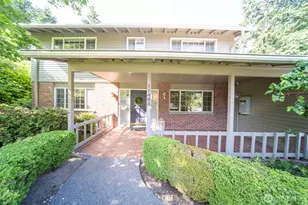 17452 NE 12th St, Bellevue, WA 98008 - Photo 3
