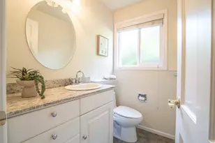 17452 NE 12th St, Bellevue, WA 98008 - Photo 23