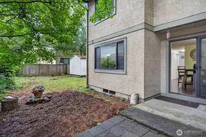 10037 NE 138th Place #D2, Kirkland, WA 98034 - Photo 25