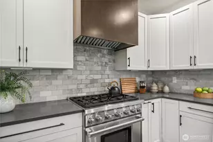 8636 NE Belle Hl Ln, Bainbridge Island, WA 98110 - Photo 5