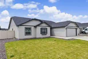 204 Royal Palm Dr, Moses Lake, WA 98837 - Photo 3