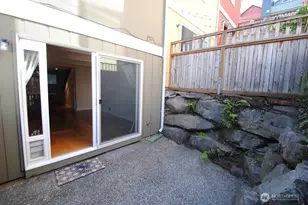 39 Etruria St, Seattle, WA 98109 - Photo 3