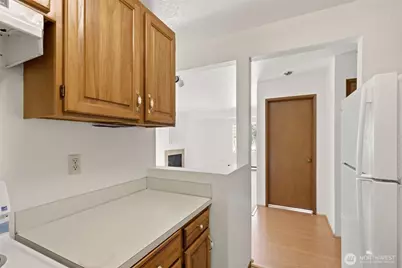 3024 NE 143rd Street #301, Seattle, WA 98125 - Photo 11