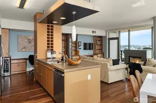 820 Blanchard St, Seattle, WA 98121 - Photo 11