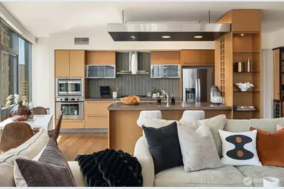 820 Blanchard Street #1605, Seattle, WA 98121 - Photo 7