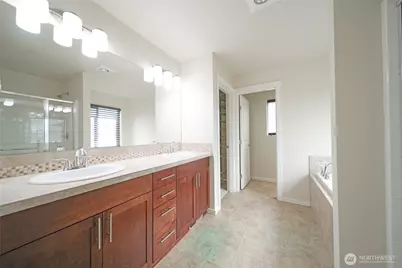 4241 R Street NE, Auburn, WA 98002 - Photo 15
