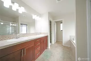 4241 R St NE, Auburn, WA 98002 - Photo 15