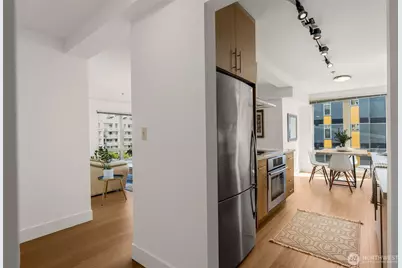 500 Fifth Avenue W #505, Seattle, WA 98119 - Photo 25
