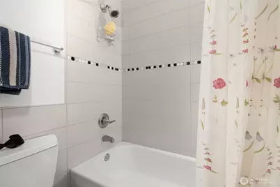 500 Fifth Avenue W #505, Seattle, WA 98119 - Photo 21