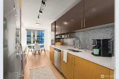 500 Fifth Avenue W #505, Seattle, WA 98119 - Photo 9
