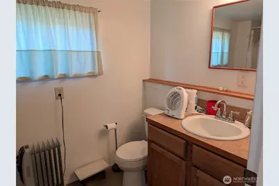8208 8216 Canyon Road E, Puyallup, WA 98371 - Photo 29