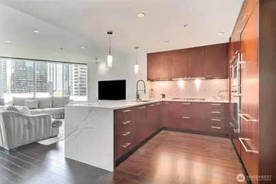 10700 NE 4th Street #1006, Bellevue, WA 98004 - Photo 7