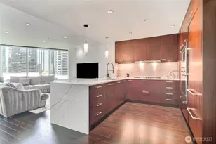 10700 NE 4th St, Bellevue, WA 98004 - Photo 7