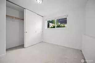 2366 E Yale Ave E, Seattle, WA 98102 - Photo 21